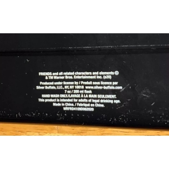Friends TV Series Flask - Picture 3 of 9